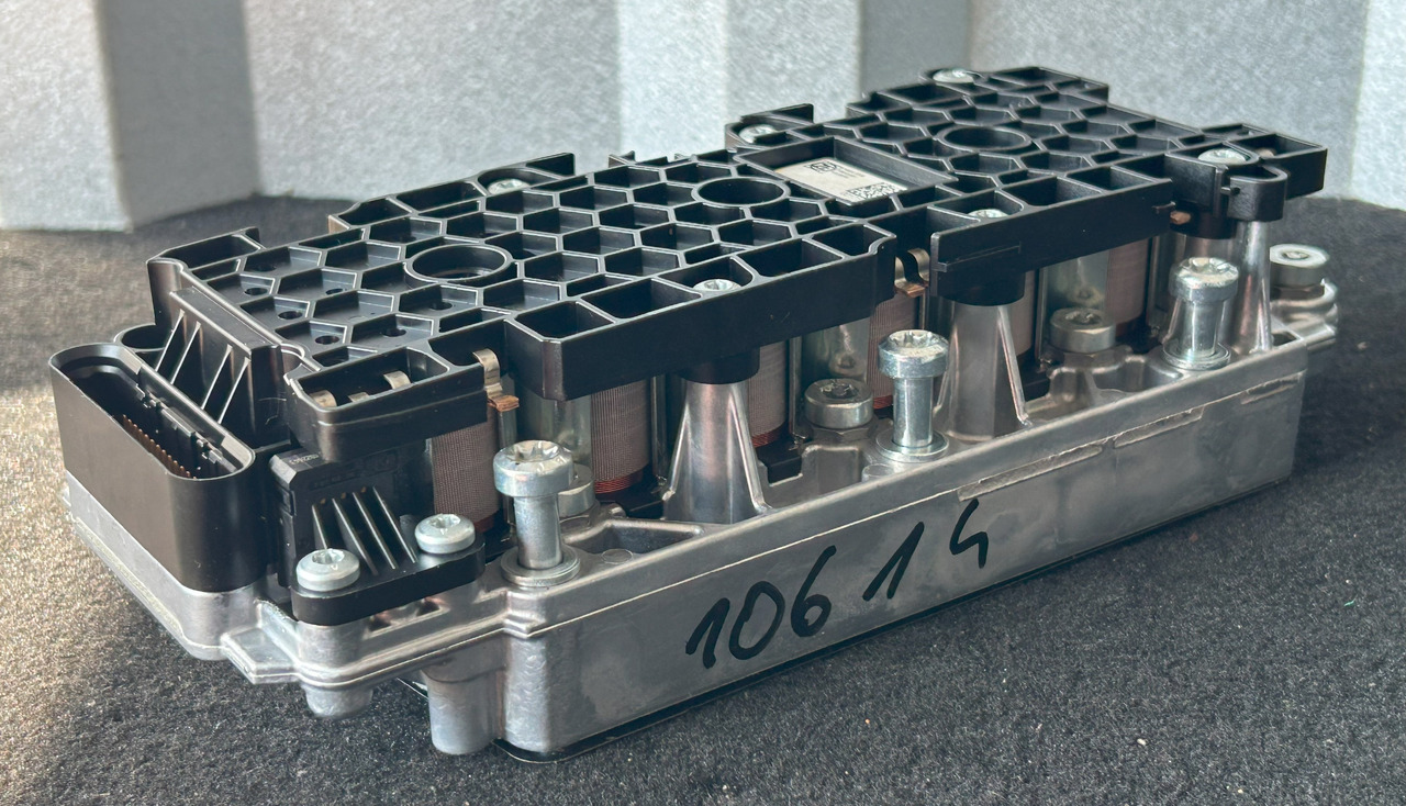 ZF DAF XF 106 530 TRAXON ZF VALVE BLOCK - ECU per Camion: foto 1 ZF DAF XF 106 530 TRAXON ZF VALVE BLOCK - ECU per Camion: foto 1