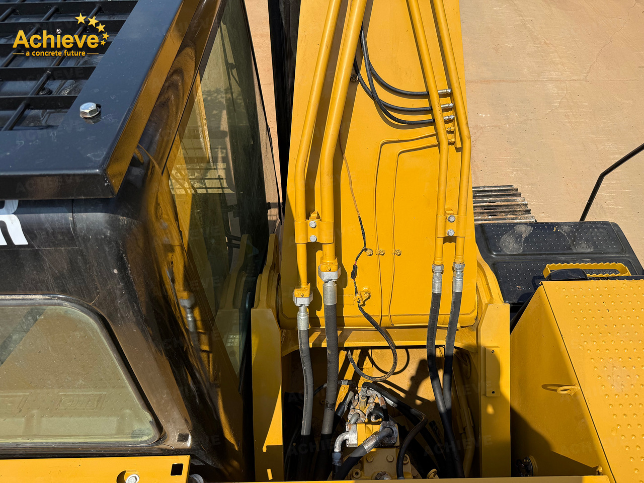 Escavatore CATERPILLAR CAT 329D2L Rebuild 502.7h 158kw 1.54m³ C7.1ATAAC【ACHIEVE】 TOP CONDITION!!!: foto 27 Escavatore CATERPILLAR CAT 329D2L Rebuild 502.7h 158kw 1.54m³ C7.1ATAAC【ACHIEVE】 TOP CONDITION!!!: foto 27