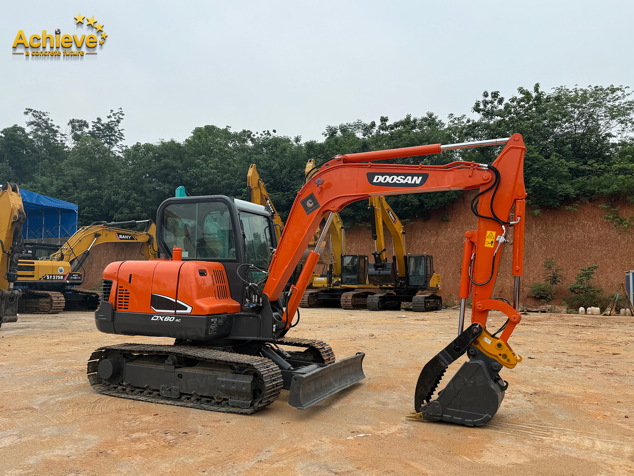 DOOSAN Diwanlun DX60-9 Excavator 38.9(52.1)/2100kW(HP) / rpm D24C 0.23m3 5700kg 4.2+2.8Ton 【ACHIEVE】 TOP CONDITION!!! - Escavatore cingolato: foto 1 DOOSAN Diwanlun DX60-9 Excavator 38.9(52.1)/2100kW(HP) / rpm D24C 0.23m3 5700kg 4.2+2.8Ton 【ACHIEVE】 TOP CONDITION!!! - Escavatore cingolato: foto 1