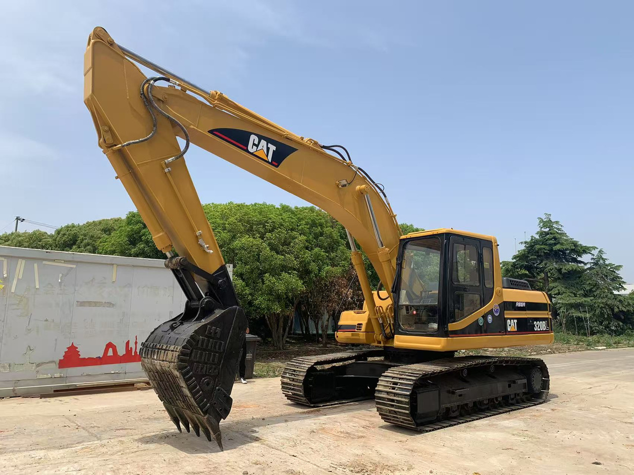 CATERPILLAR 320B, 320BL Secondhand Excavator Made in Japan - Escavatore cingolato: foto 1 CATERPILLAR 320B, 320BL Secondhand Excavator Made in Japan - Escavatore cingolato: foto 1