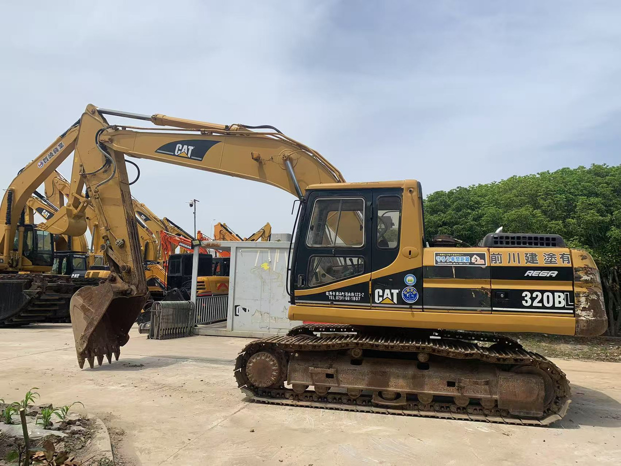 CATERPILLAR Used Excavator 320B, 320BL Japan Origin Construction Machine - Escavatore cingolato: foto 3 CATERPILLAR Used Excavator 320B, 320BL Japan Origin Construction Machine - Escavatore cingolato: foto 3