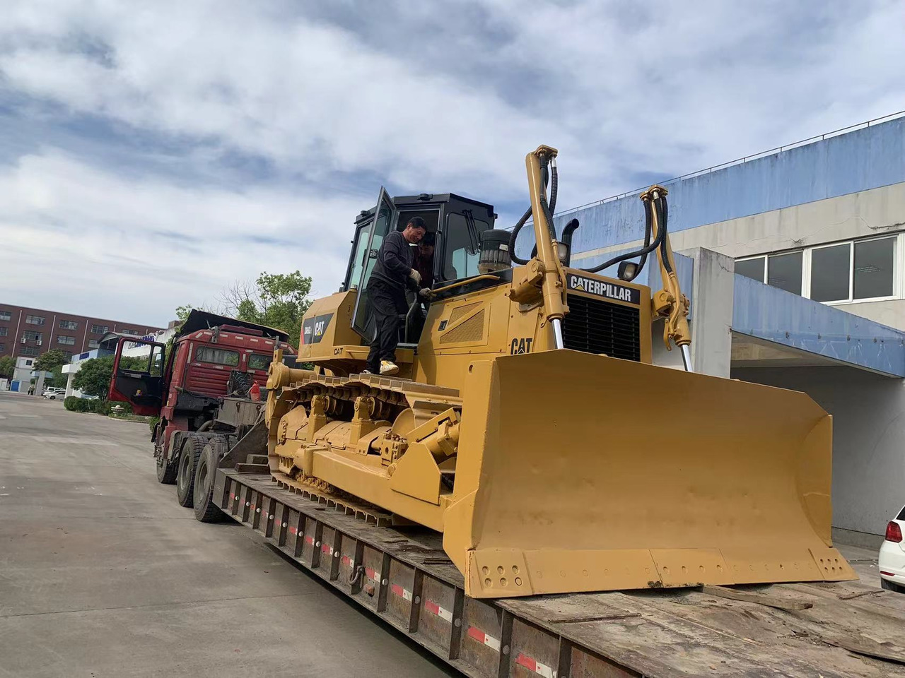 Caterpillar D6G, D6G2 Bulldozer Good Price Secondhand CAT Tracked Tractor - Bulldozer: foto 5 Caterpillar D6G, D6G2 Bulldozer Good Price Secondhand CAT Tracked Tractor - Bulldozer: foto 5