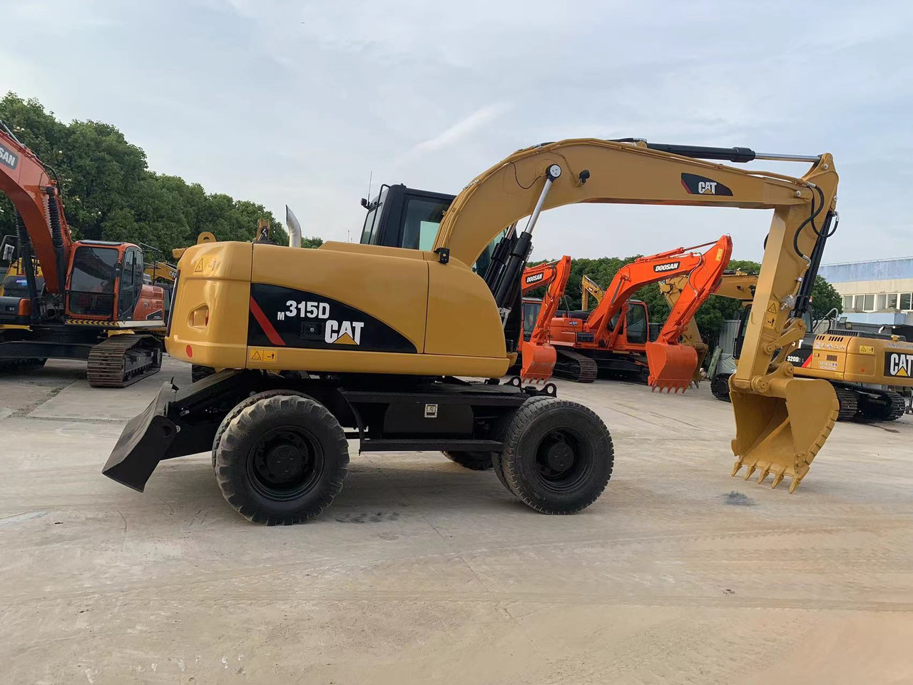 Caterpillar M315D Wheel Excavator Moving by Tires - Escavatore gommato: foto 3 Caterpillar M315D Wheel Excavator Moving by Tires - Escavatore gommato: foto 3