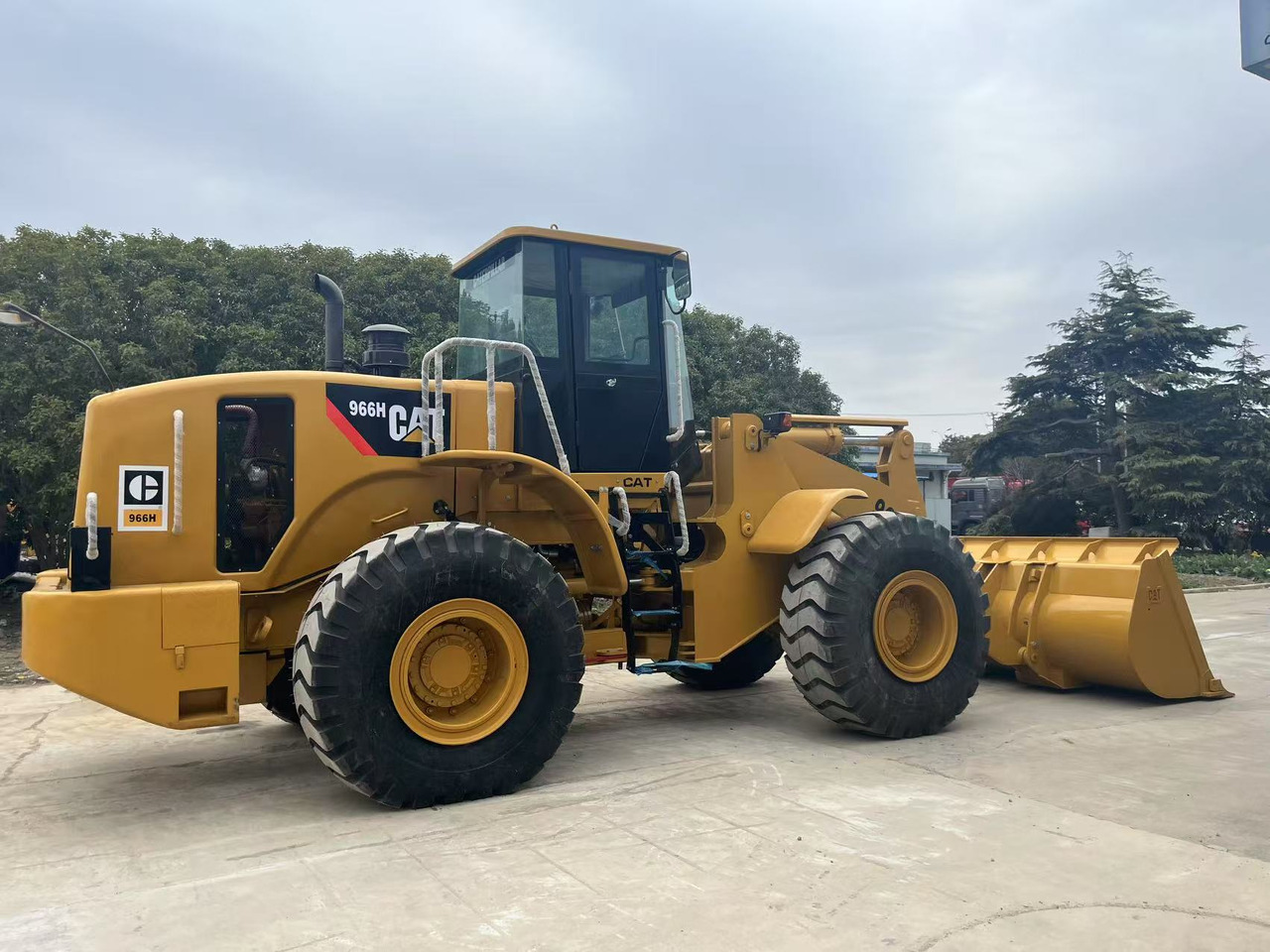 Caterpillar Secondhand Payloader CAT 966H, 950H - Pala gommata: foto 1 Caterpillar Secondhand Payloader CAT 966H, 950H - Pala gommata: foto 1
