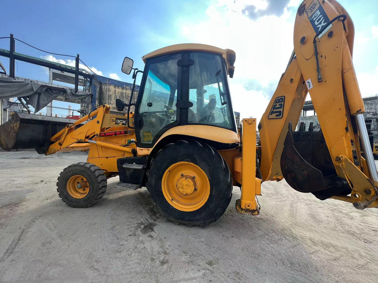 JCB 3CX Original Condition Used Backhoe Loader with Extendable Boom - Terna: foto 1 JCB 3CX Original Condition Used Backhoe Loader with Extendable Boom - Terna: foto 1