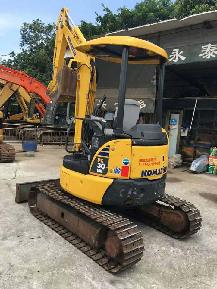 KOMATSU mini digger Japanese small excavator Komastu 30, 35, 55 - Miniescavatore: foto 3 KOMATSU mini digger Japanese small excavator Komastu 30, 35, 55 - Miniescavatore: foto 3