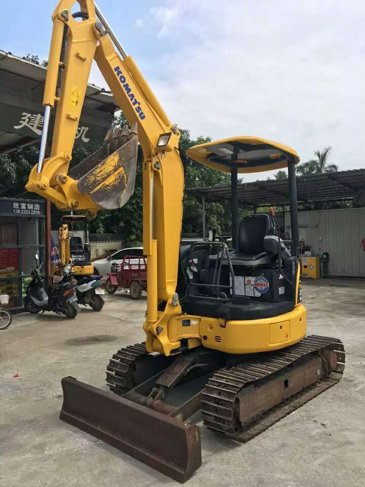 KOMATSU mini digger Japanese small excavator Komastu 30, 35, 55 - Miniescavatore: foto 4 KOMATSU mini digger Japanese small excavator Komastu 30, 35, 55 - Miniescavatore: foto 4
