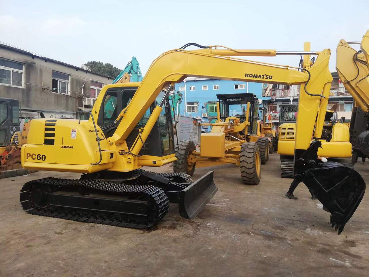 KOMATSU mini excavator Komatsu PC60, PC55, PC50 - Miniescavatore: foto 2 KOMATSU mini excavator Komatsu PC60, PC55, PC50 - Miniescavatore: foto 2