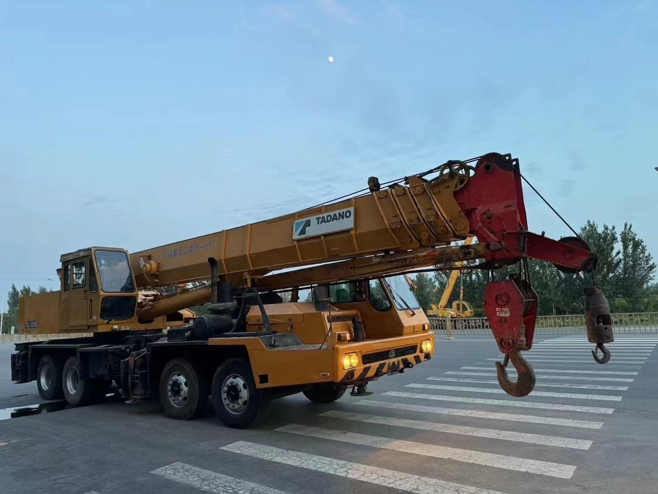 TADANO TG500E Good Condition 50 ton Truck Crane - Autogru: foto 2 TADANO TG500E Good Condition 50 ton Truck Crane - Autogru: foto 2