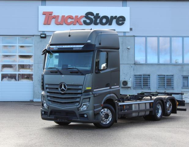 Mercedes-Benz Actros 2552LL ENA - Autocarro portacontainer/ Caisse interchangeable: foto 1 Mercedes-Benz Actros 2552LL ENA - Autocarro portacontainer/ Caisse interchangeable: foto 1
