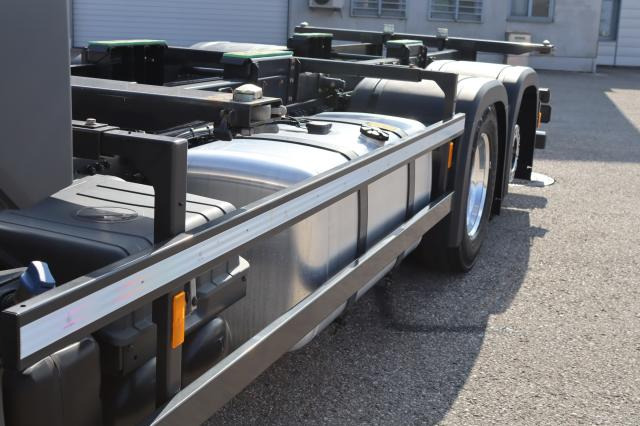 Mercedes-Benz Actros 2553 L - Autocarro portacontainer/ Caisse interchangeable: foto 4 Mercedes-Benz Actros 2553 L - Autocarro portacontainer/ Caisse interchangeable: foto 4