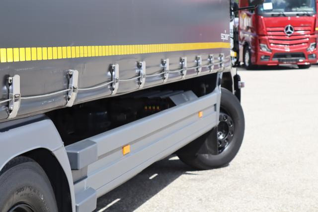 Mercedes-Benz Atego 1527 L - Camion centinato: foto 5 Mercedes-Benz Atego 1527 L - Camion centinato: foto 5