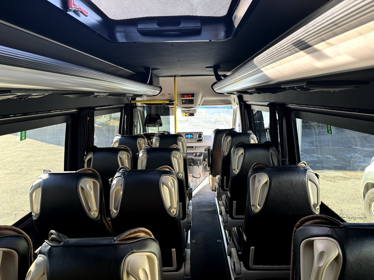 Mercedes-Benz Sprinter 517 - Minibus, Pulmino: foto 4 Mercedes-Benz Sprinter 517 - Minibus, Pulmino: foto 4