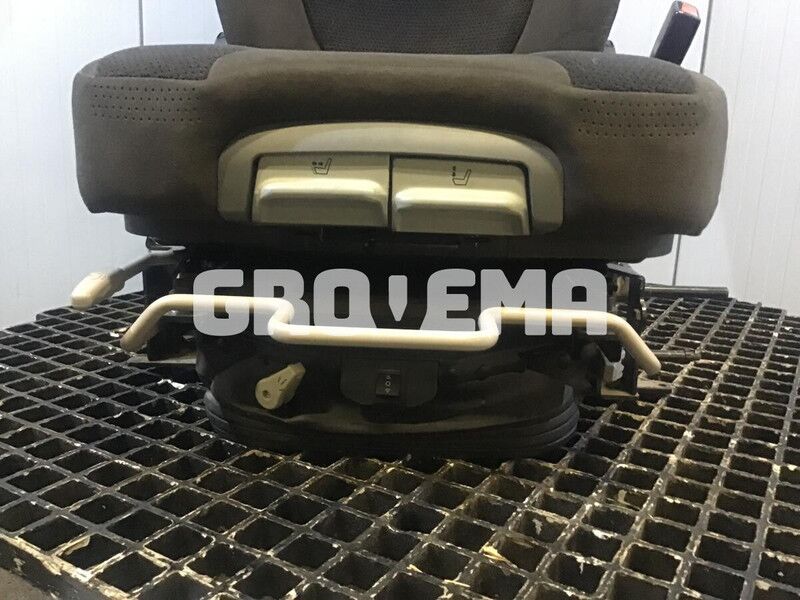 Grammer R926 K-LC / R946 LC / R946 LC-V / R946 NLC - Sedile: foto 2 Grammer R926 K-LC / R946 LC / R946 LC-V / R946 NLC - Sedile: foto 2
