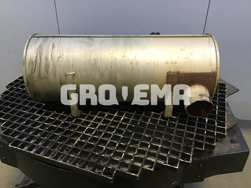 Liebherr A924C Li / R906 WLC / R906 C /R906 LC - Marmitta: foto 2 Liebherr A924C Li / R906 WLC / R906 C /R906 LC - Marmitta: foto 2