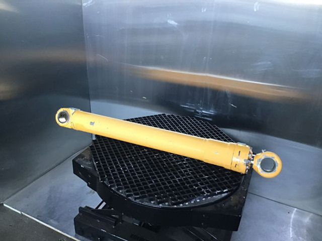 Liebherr A934C Li / A934C Li EDC / LH50 M - Cilindro idraulico: foto 1 Liebherr A934C Li / A934C Li EDC / LH50 M - Cilindro idraulico: foto 1