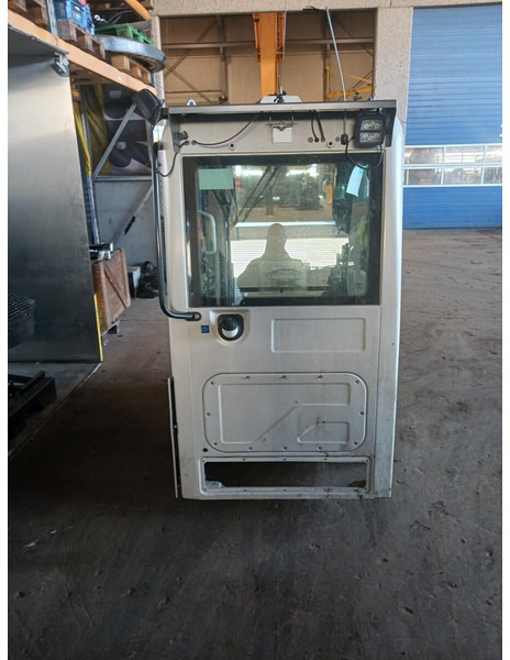 Liebherr Cabin - Cabina e interni: foto 3 Liebherr Cabin - Cabina e interni: foto 3