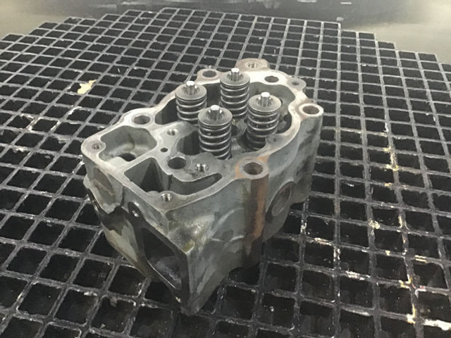Liebherr Cylinderhead - Cilindro idraulico: foto 2 Liebherr Cylinderhead - Cilindro idraulico: foto 2