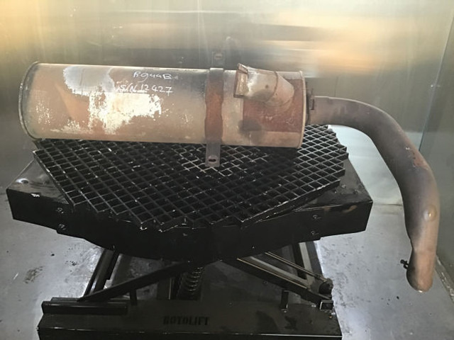 Liebherr Exhaust Silencer - Marmitta: foto 1 Liebherr Exhaust Silencer - Marmitta: foto 1