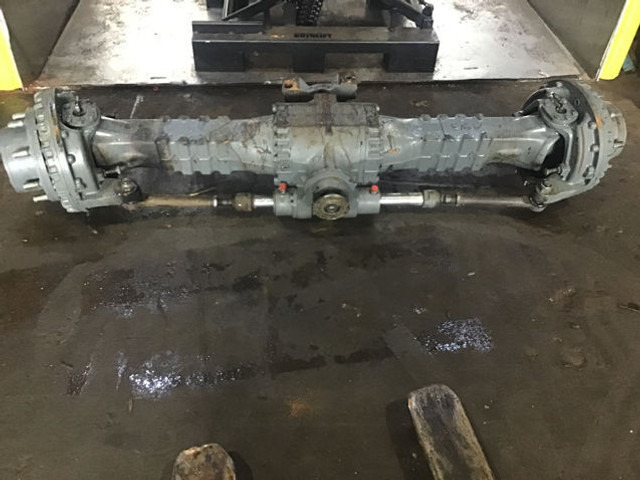 Liebherr Front Axle - Assali e ricambi: foto 2 Liebherr Front Axle - Assali e ricambi: foto 2
