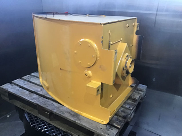 Liebherr Fuel Tank - Serbatoio carburante: foto 1 Liebherr Fuel Tank - Serbatoio carburante: foto 1