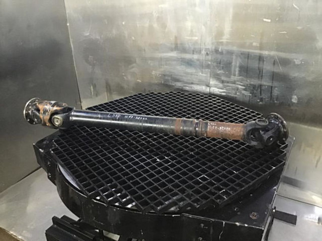 Liebherr Propellor Shaft - Semiasse: foto 2 Liebherr Propellor Shaft - Semiasse: foto 2