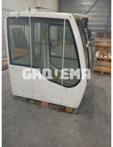 Liebherr R914B / R904 / A904 Li / A924B Li / A924 li / A914 Li / A934 Li / A934B Li / A944B Li / A914B Li / R914 / R924 / R924 B / R934 - Cabina e interni: foto 1 Liebherr R914B / R904 / A904 Li / A924B Li / A924 li / A914 Li / A934 Li / A934B Li / A944B Li / A914B Li / R914 / R924 / R924 B / R934 - Cabina e interni: foto 1