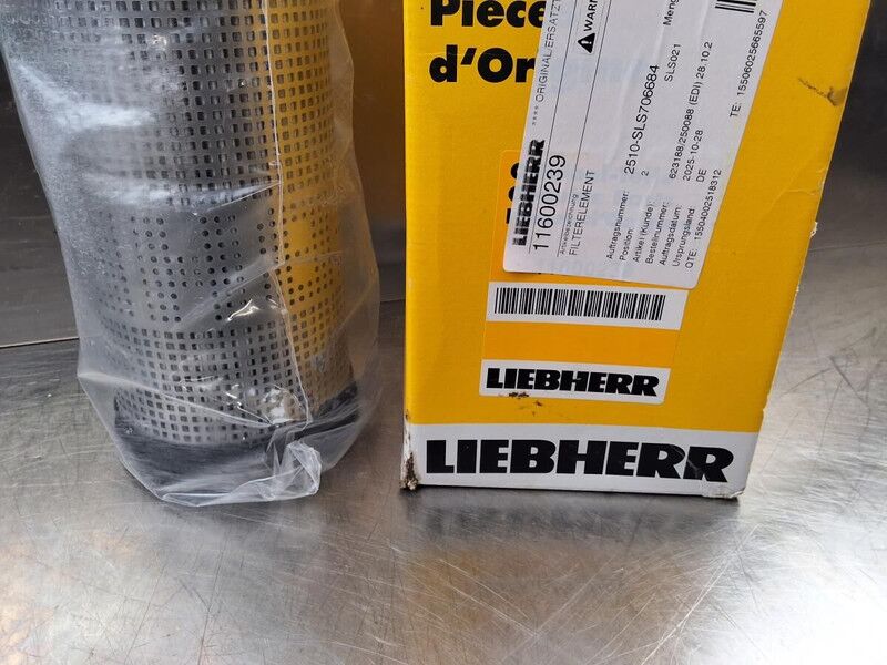 Liebherr R922 / R924 / R922 LC / R914 COMPACT / R920 LC / R920 NLC / R918 XLC / R918 LC / R918 NLC / R924 LC - Filtro aria: foto 2 Liebherr R922 / R924 / R922 LC / R914 COMPACT / R920 LC / R920 NLC / R918 XLC / R918 LC / R918 NLC / R924 LC - Filtro aria: foto 2
