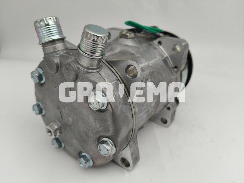 Liebherr R922 / R926 COMP / R926 K-LC / R922 Li - Compressore A/C: foto 3 Liebherr R922 / R926 COMP / R926 K-LC / R922 Li - Compressore A/C: foto 3