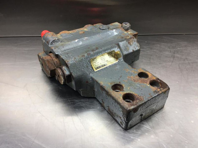 Liebherr Safety Valve - Valvola: foto 1 Liebherr Safety Valve - Valvola: foto 1