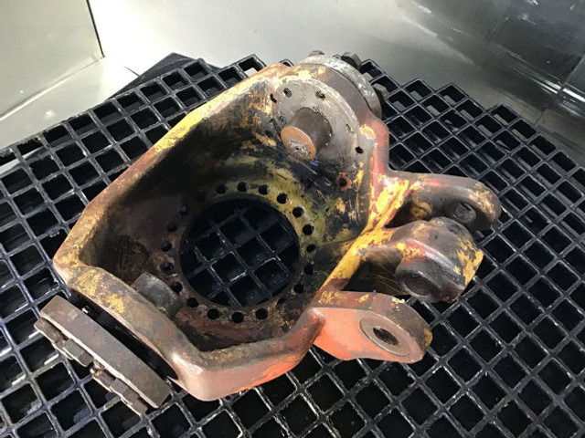 Liebherr Steering house left - Fuso a snodo: foto 3 Liebherr Steering house left - Fuso a snodo: foto 3