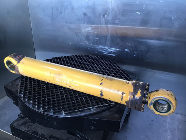 Liebherr Triplecylinder - Cilindro idraulico: foto 2 Liebherr Triplecylinder - Cilindro idraulico: foto 2