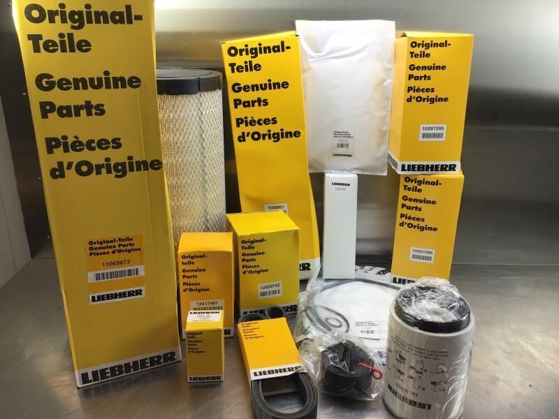 Liebherr Service Kit 2000 hours R906/R916/R926 - Ricambi: foto 1 Liebherr Service Kit 2000 hours R906/R916/R926 - Ricambi: foto 1