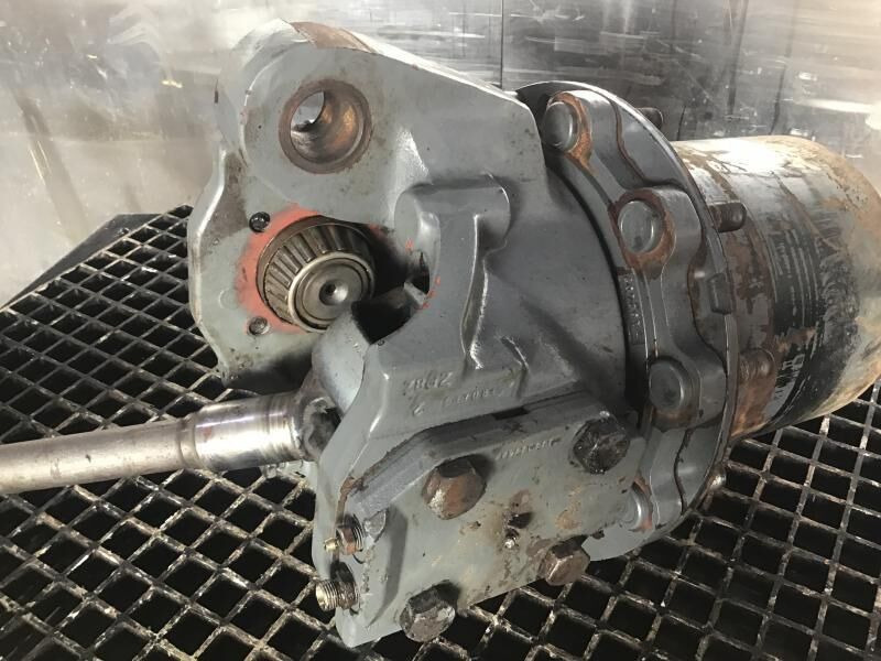 ZF Steering House Right - Fuso a snodo: foto 1 ZF Steering House Right - Fuso a snodo: foto 1