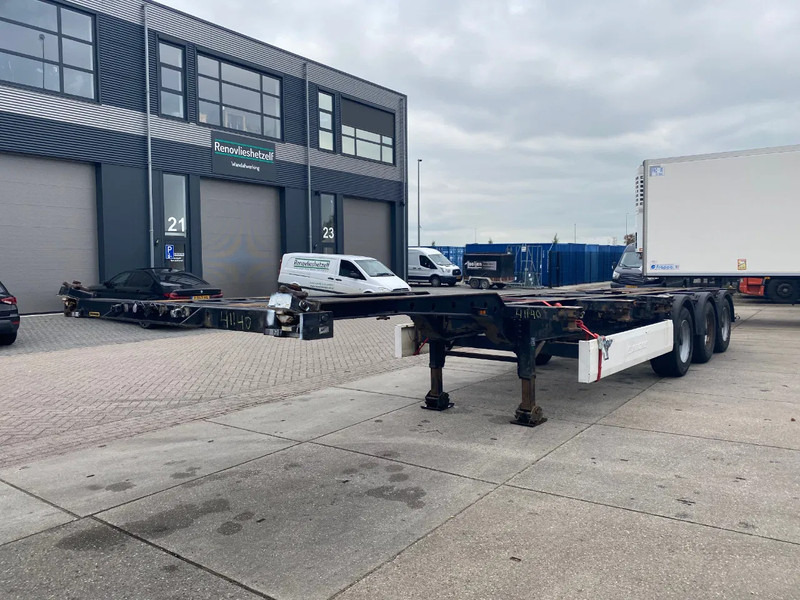 Krone SD 27 / Container Chassis / BPW + Disc / 1x Extendable / 1x Lift Axle - Semirimorchio portacontainer/ Caisse interchangeable: foto 4 Krone SD 27 / Container Chassis / BPW + Disc / 1x Extendable / 1x Lift Axle - Semirimorchio portacontainer/ Caisse interchangeable: foto 4