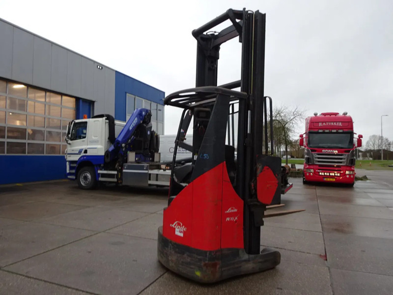 Linde R16X / 1600 kg / Reachtruck / Only for parts! - Carrello retrattile: foto 3 Linde R16X / 1600 kg / Reachtruck / Only for parts! - Carrello retrattile: foto 3