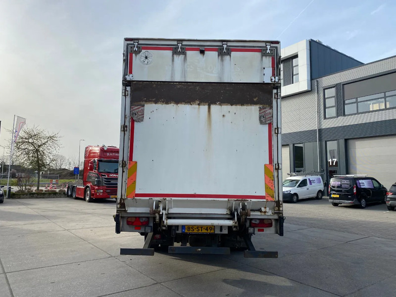 Scania P310 Frigo Closed Box / Euro 4 / Semi- Automatic - Autocarro furgonato: foto 5 Scania P310 Frigo Closed Box / Euro 4 / Semi- Automatic - Autocarro furgonato: foto 5