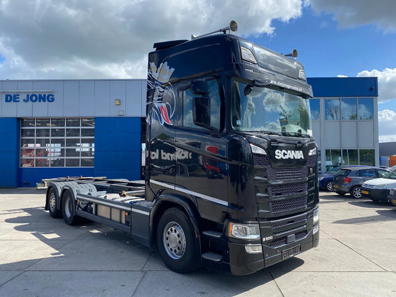 Scania S500 NGS BDF / Retarder / 6x2 / 2x Tank - Autocarro portacontainer/ Caisse interchangeable: foto 3 Scania S500 NGS BDF / Retarder / 6x2 / 2x Tank - Autocarro portacontainer/ Caisse interchangeable: foto 3