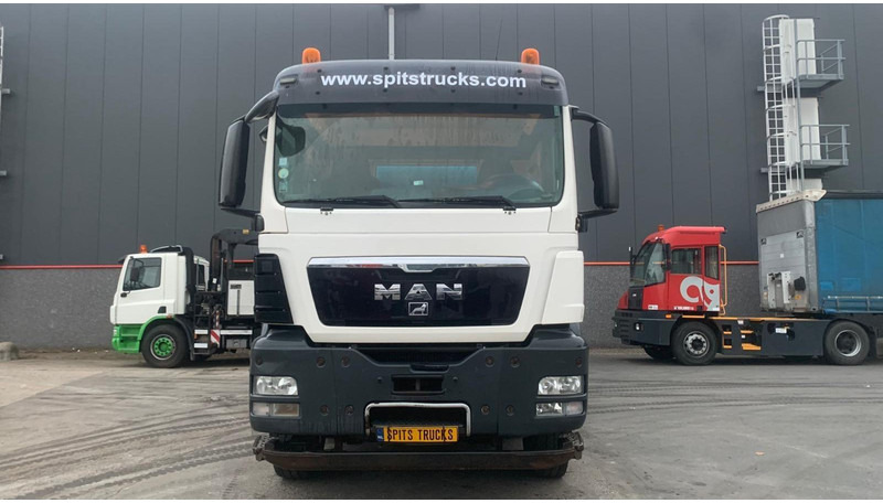 MAN TGS 35.360 Liebherr + 9M3 - Autobetoniera: foto 2 MAN TGS 35.360 Liebherr + 9M3 - Autobetoniera: foto 2