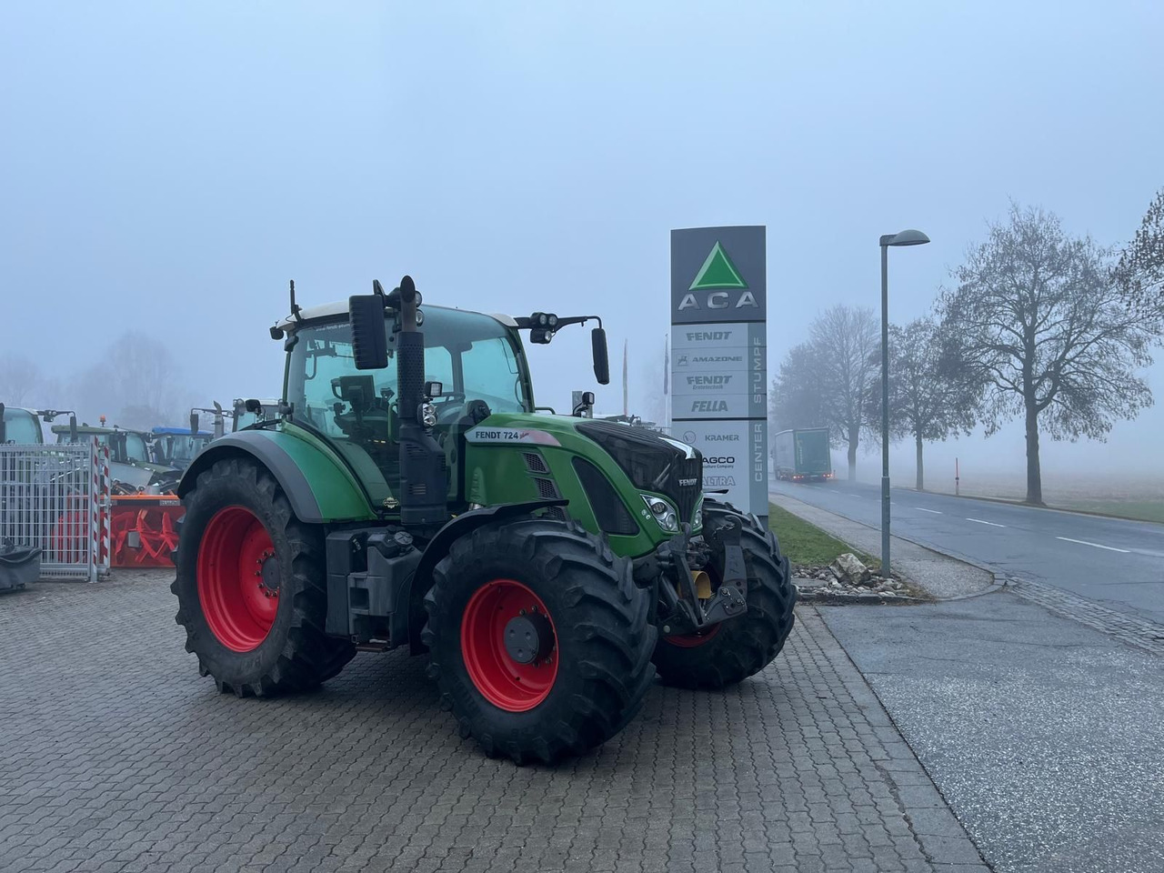Fendt 724 Vario - Trattore: foto 1 Fendt 724 Vario - Trattore: foto 1