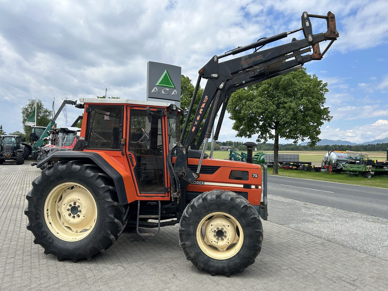 Same Explorer 75 2RM LK - Trattore: foto 1 Same Explorer 75 2RM LK - Trattore: foto 1