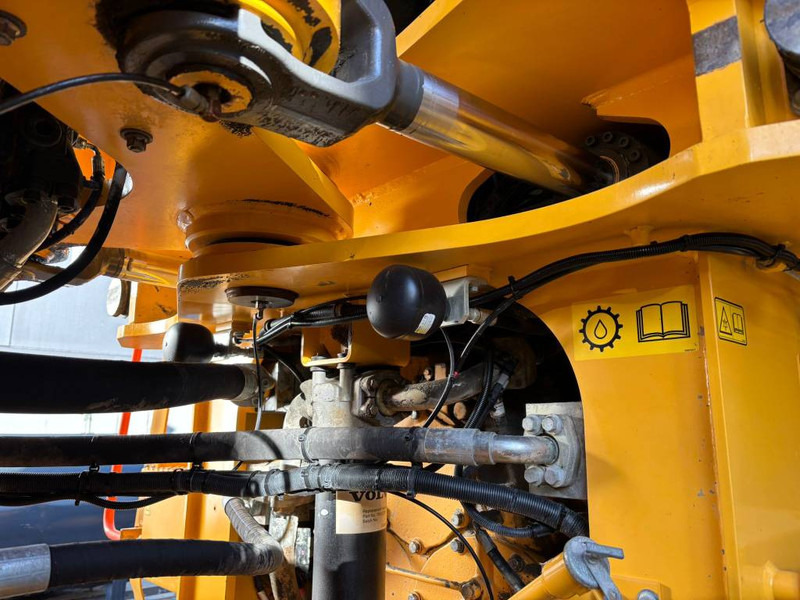 Leasing di Volvo L 350 H Volvo L 350 H: foto 17 Leasing di Volvo L 350 H Volvo L 350 H: foto 17