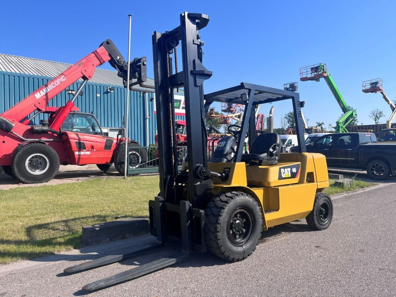 Caterpillar DP40K2 - Carrello elevatore diesel: foto 3 Caterpillar DP40K2 - Carrello elevatore diesel: foto 3