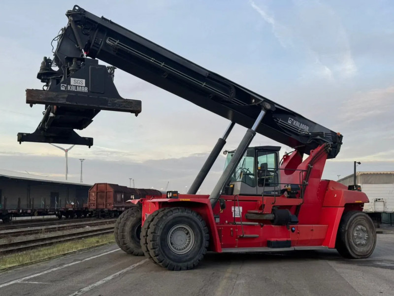 Kalmar DRF450-65S5 - Reach stacker: foto 2 Kalmar DRF450-65S5 - Reach stacker: foto 2