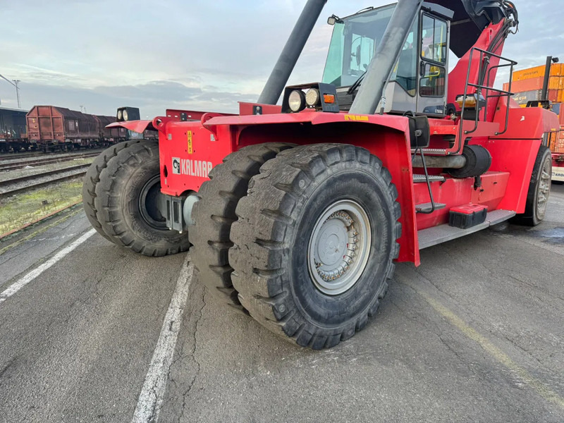Kalmar DRF450-65S5 - Reach stacker: foto 4 Kalmar DRF450-65S5 - Reach stacker: foto 4