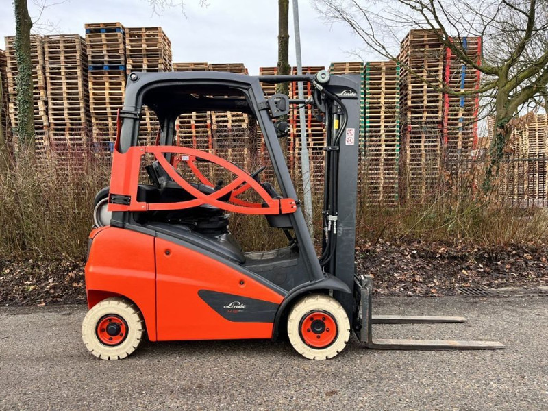 Linde H18T-01 - Carrello elevatore a gas: foto 1 Linde H18T-01 - Carrello elevatore a gas: foto 1