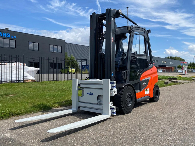 Linde H35D-01 Cascade rotating fork clamp - Carrello elevatore diesel: foto 2 Linde H35D-01 Cascade rotating fork clamp - Carrello elevatore diesel: foto 2