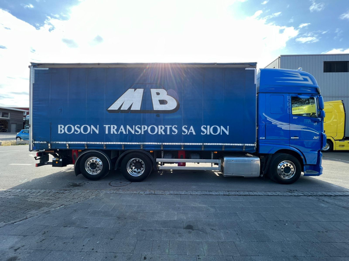 DAF XF510 6x2 - Camion centinato: foto 4 DAF XF510 6x2 - Camion centinato: foto 4