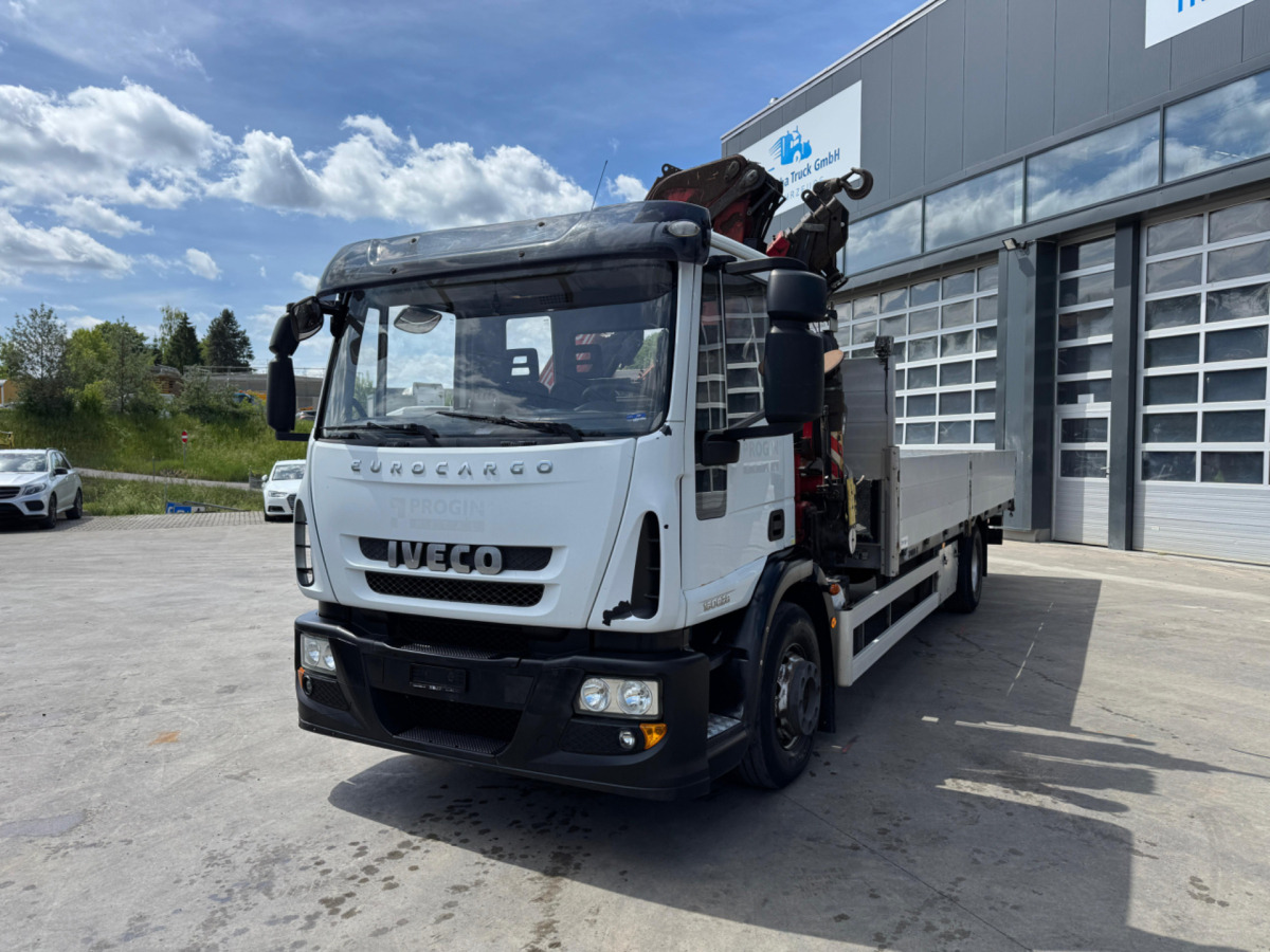 IVECO Eurocargo 160E28 Fassi 135-4 - Camion con gru: foto 1 IVECO Eurocargo 160E28 Fassi 135-4 - Camion con gru: foto 1