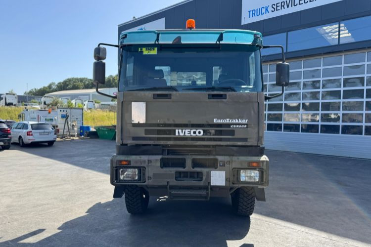 Iveco 260E44W 6x6 Hiab 26T - Autocarro scarrabile: foto 2 Iveco 260E44W 6x6 Hiab 26T - Autocarro scarrabile: foto 2